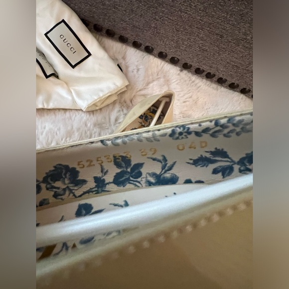 New Gucci marmont GG Victoire Vernice 55mm Loafer Pumps 39 Sand Storm - Picture 11 of 11